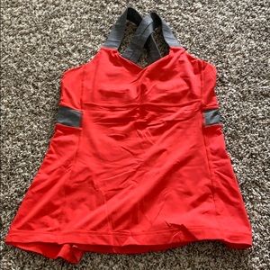 Lululemon workout top size 6